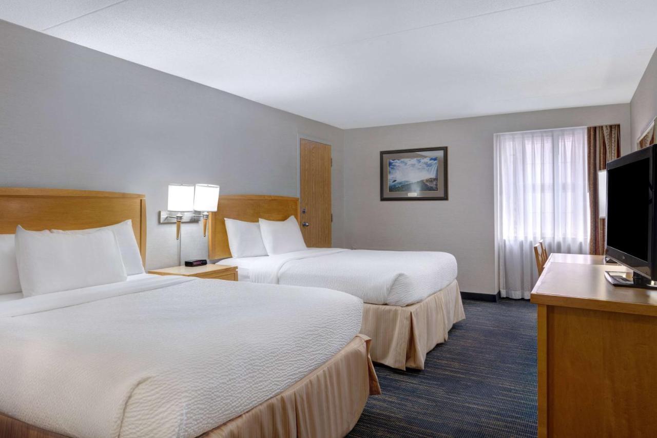 Days Inn By Wyndham Niagara Falls Near The Falls Exterior foto