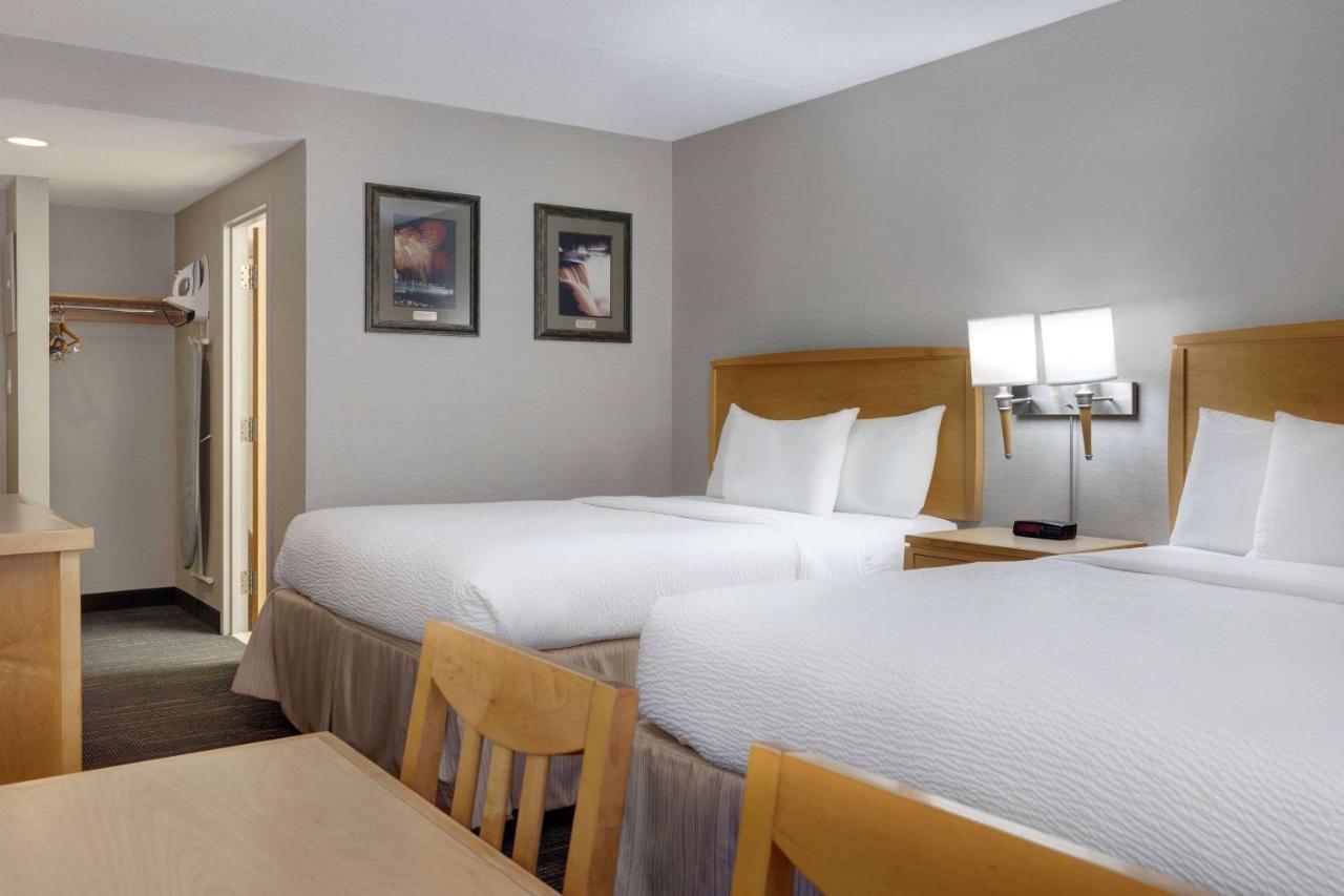 Days Inn By Wyndham Niagara Falls Near The Falls Exterior foto